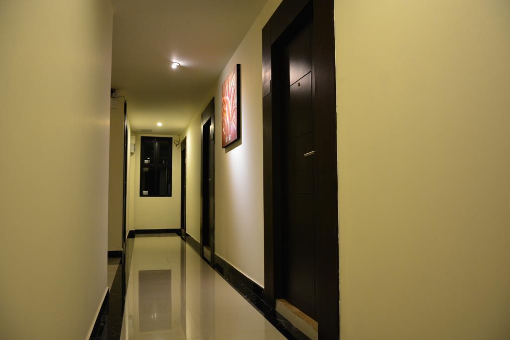Adamaz House Hotel Bangkok Buitenkant foto