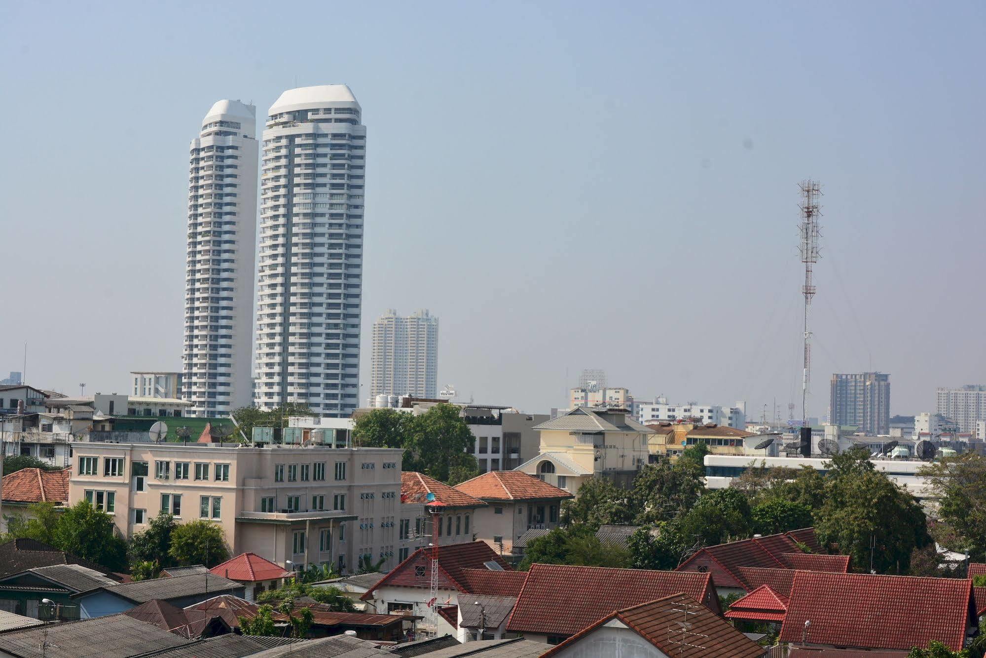Adamaz House Hotel Bangkok Buitenkant foto